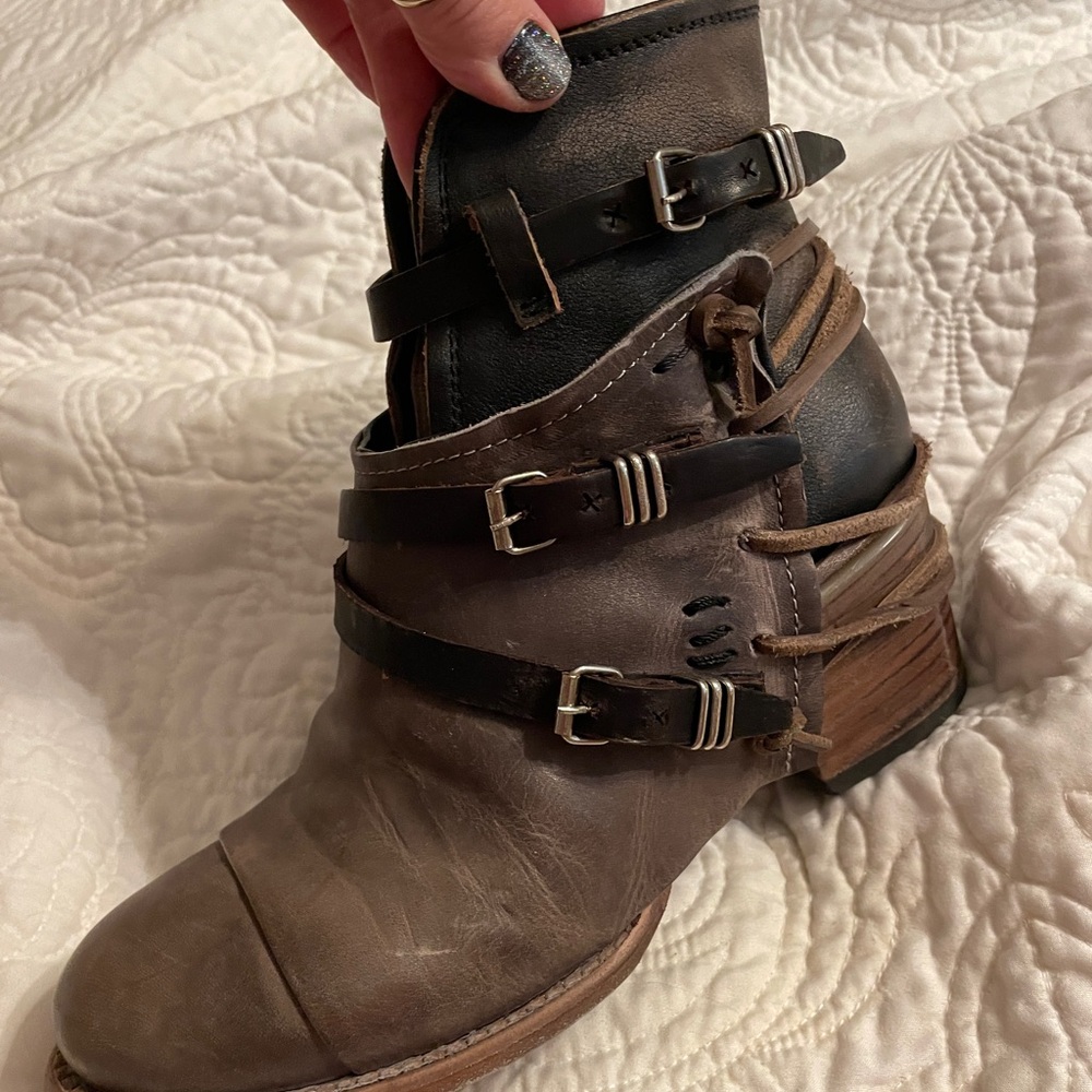 Freebird Brown Leather Ankle Boots